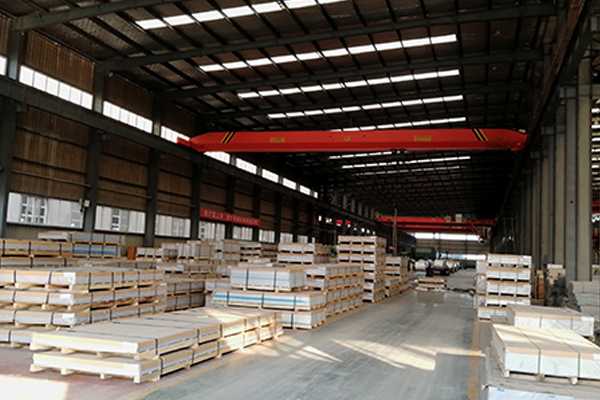 生產(chǎn)鋁板的廠家都在哪里,鋁板廠家告訴您